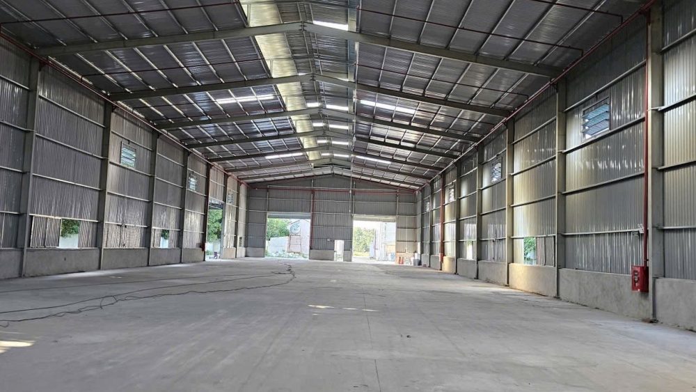 Cho thuê kho, xưởng 2500m2 mặt tiền Quốc lộ 1K, Linh Xuân, Thủ Đức, HCM
